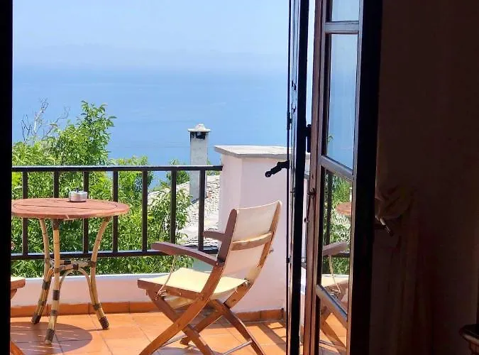 Muses Casa de hóspedes 3*